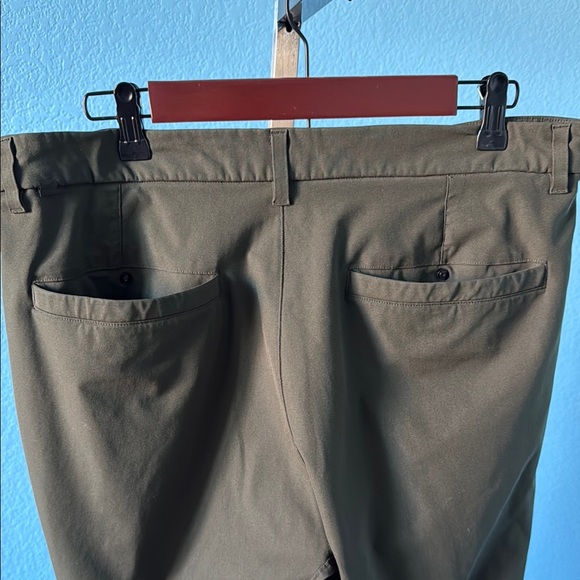 ABC Lululemon Men’s Trouser Pants - Picture 4 of 16